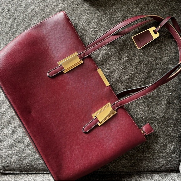 Aldo Handbags - Aldo burgundy purse